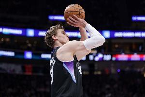 Slater透露，追梦去年夏天曾反对勇士交易马尔卡宁，原因是爵士队要价过高。