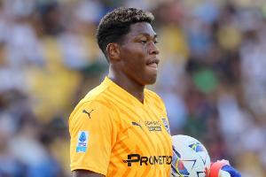 铃木彩艳：脚下技术同样出色，世界杯结束后再考虑个人问题