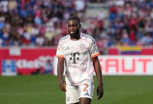 埃贝尔表示希望与于帕梅卡诺完成续约，并称赞他是世界上最佳后卫之一。