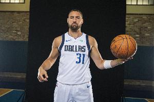 克莱：我的目标始终是冠军，为此我们必须全力以赴。