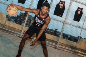 从2400人小岛走进NBA，他才是“上乔下科”？