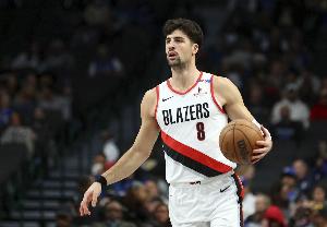 阿夫迪亚：虽然比卢普斯深受大家喜爱，他也是位非常优秀的人，但我们仍需不断前进。