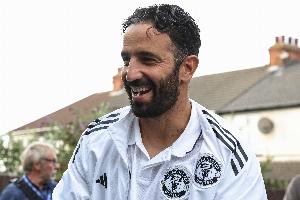 阿莫林：今天真是个好日子，尤其对第三个进球的全场欢呼声，我特别喜欢。