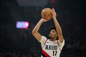 斯普利特：夏普夏天训练馆投进很多球 不担心他24中7的投篮表现