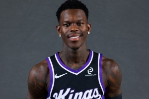 湖人罚球46次！施罗德：球队需减少对跳投球员的犯规。