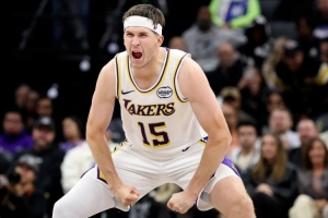 令人难以抗拒的更多渴望。