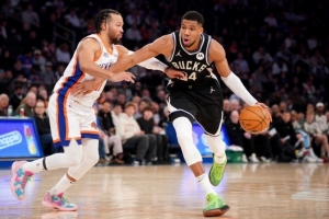 周二竞彩篮球焦点：尼克斯阵容待磨合 雄鹿隐患存隐忧