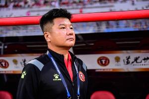 李金羽：引援前先让球员看沈阳航拍视频；执教中不常灌输复杂技战术