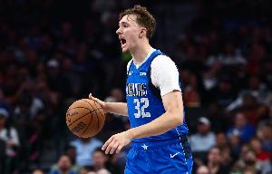 鲍威尔盛赞弗拉格：优秀、好胜且勤奋，年仅少年便如此出众，令人惊喜。