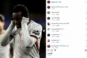 独造3球！吉滕斯社媒晒捂耳照：凭此力量，凡事皆能成