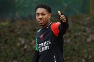 斯凯利表示，他乐于与卡拉菲奥里展开竞争，并强调绝不容许任何对手在酋长球场取得进球。