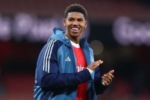 枪手小将安努斯出身于热刺青训体系，并曾自称是拉什福德的弟弟。