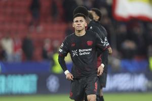 据记者报道，埃切维里因在勒沃库森的出场时间不足，希望能回归河床。