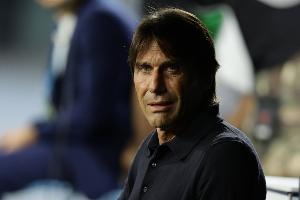 意甲主帅年薪榜单：孔蒂以800万欧领跑，阿莱格里与加斯佩里尼同为500万欧。