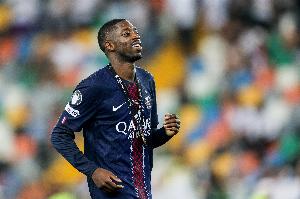 法媒报道称，登贝莱预计能出战与拜仁的比赛，但或以替补身份登场。