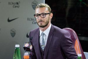 据《米兰体育报》消息，巴尔扎雷蒂已与罗马解除合同，他将加盟马赛担任贝纳蒂亚的助理教练。