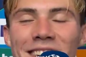 霍伊伦：我在曼联曾和许多好球员一起踢过球，但德布劳内是天才！