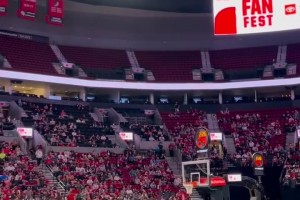 慢镜回看昨日克林根肘倒杨瀚森，感觉像是故意的