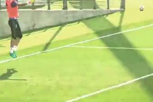 巴尔韦德新兵蛋子时期被C罗一顿猛射给小孩看懵了