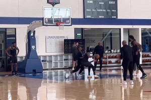 后生可畏啊！76人队内单挑，乔治被马克西顶防+大帽