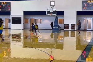 氛围真好！官方吐槽：独行侠球员眼里的小编平常是什么样子的？