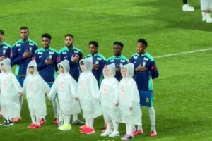 心系祖国！克雷桑、马德鲁加现场观战巴西vs韩国