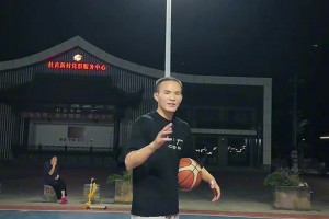 大哥这姿势真标准啊！干货教学：如果做好急停跳投！