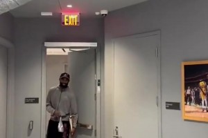 梦幻联动！卡鲁索组建曼城篮球队：B席福登罗德里格瓦斯通斯科瓦