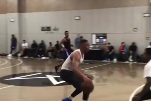 永远让人过目不忘的打法！八年前野球场的威少虐框时刻！