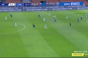 名场面：情人节比赛卢卡库助攻劳塔罗进球，然后场上“秀恩爱”！