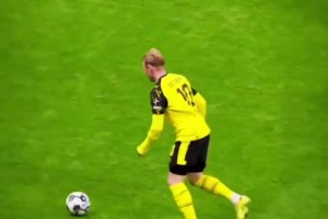 合同年的布兰特不开玩笑！多特这个进球是否越位？